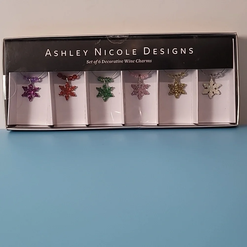 ASHLEY NICOLE WINE GLASS CHARMS